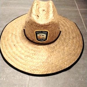 Salty crew hat brand new